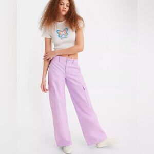 NWT Levi’s Purple Rose Cotton Mid Rise Wide Leg Relaxed Baggy Fit Cargo Pants